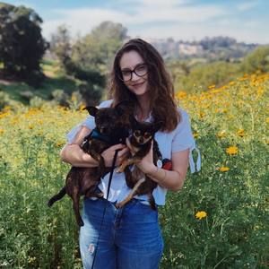 Meet your Posher, Emily